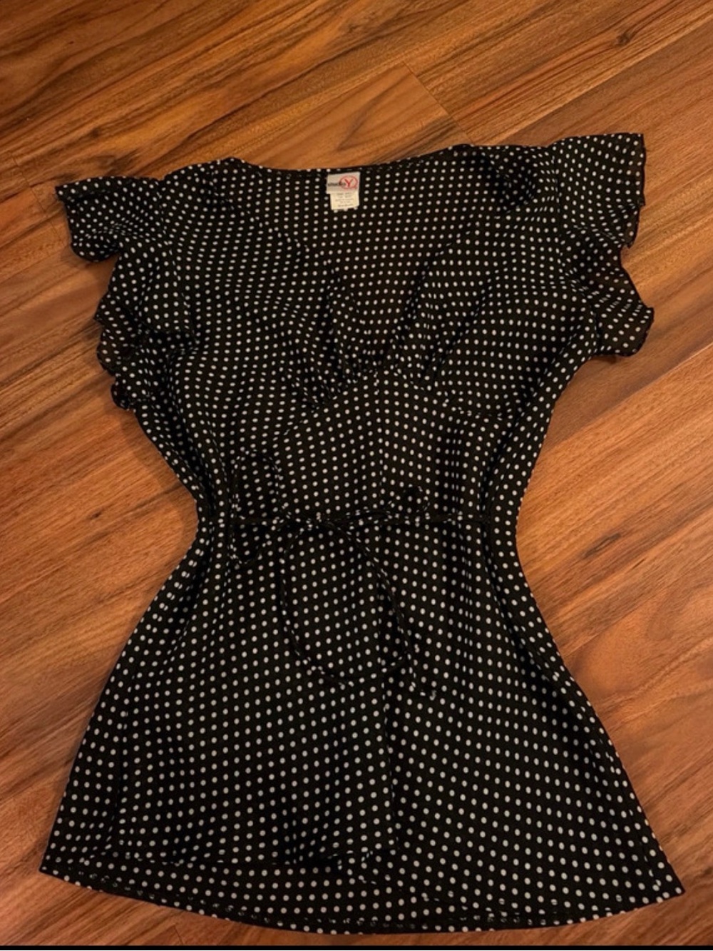 Studio Y Black/White Polka Dot Women’s Ruffle Sleeve Top 2000s
